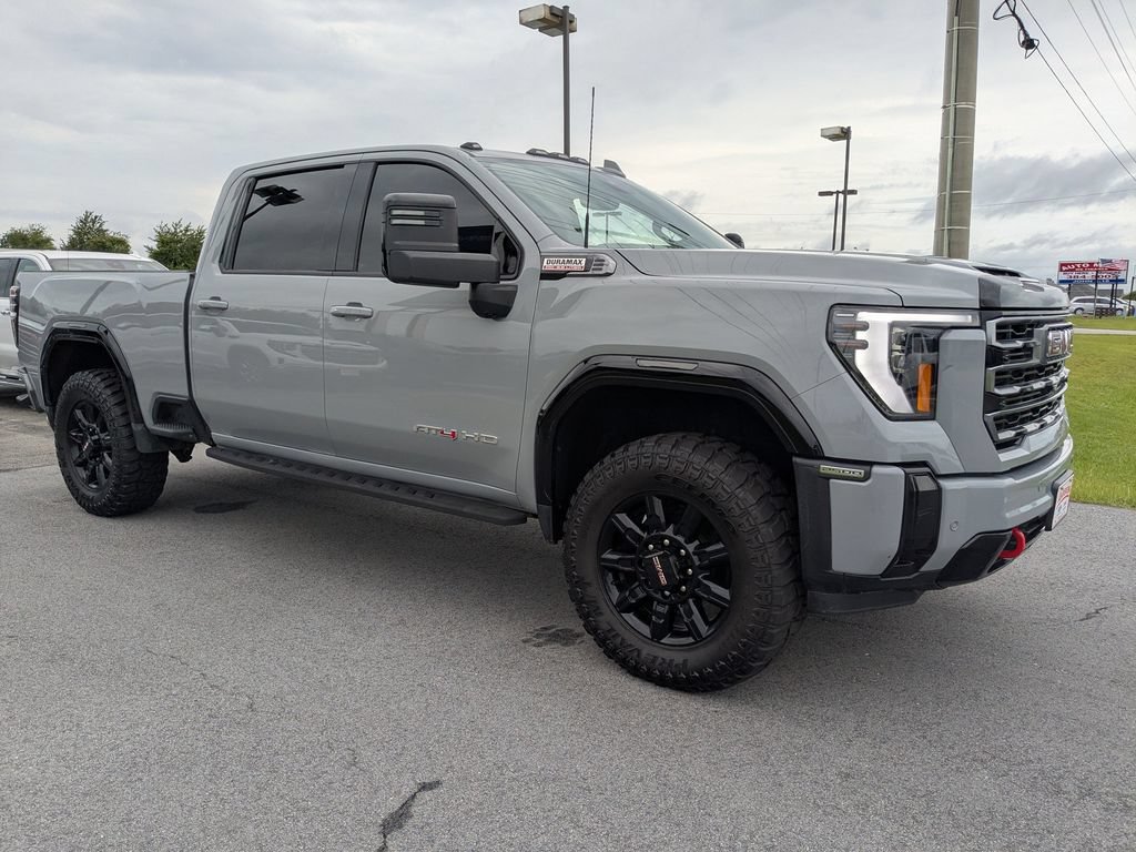 Used 2025 GMC Sierra 2500 AT4 w/ AT4 Premium Plus Package AWD/4WD image 2