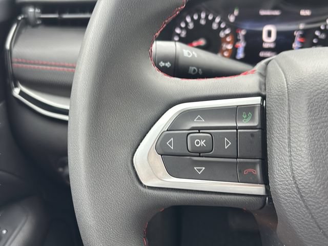 Used 2025 Jeep Compass Trailhawk AWD/4WD image 22