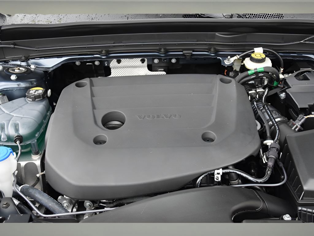 New 2026 Volvo XC40 B5 Plus w/ Protection Package Premier image 27