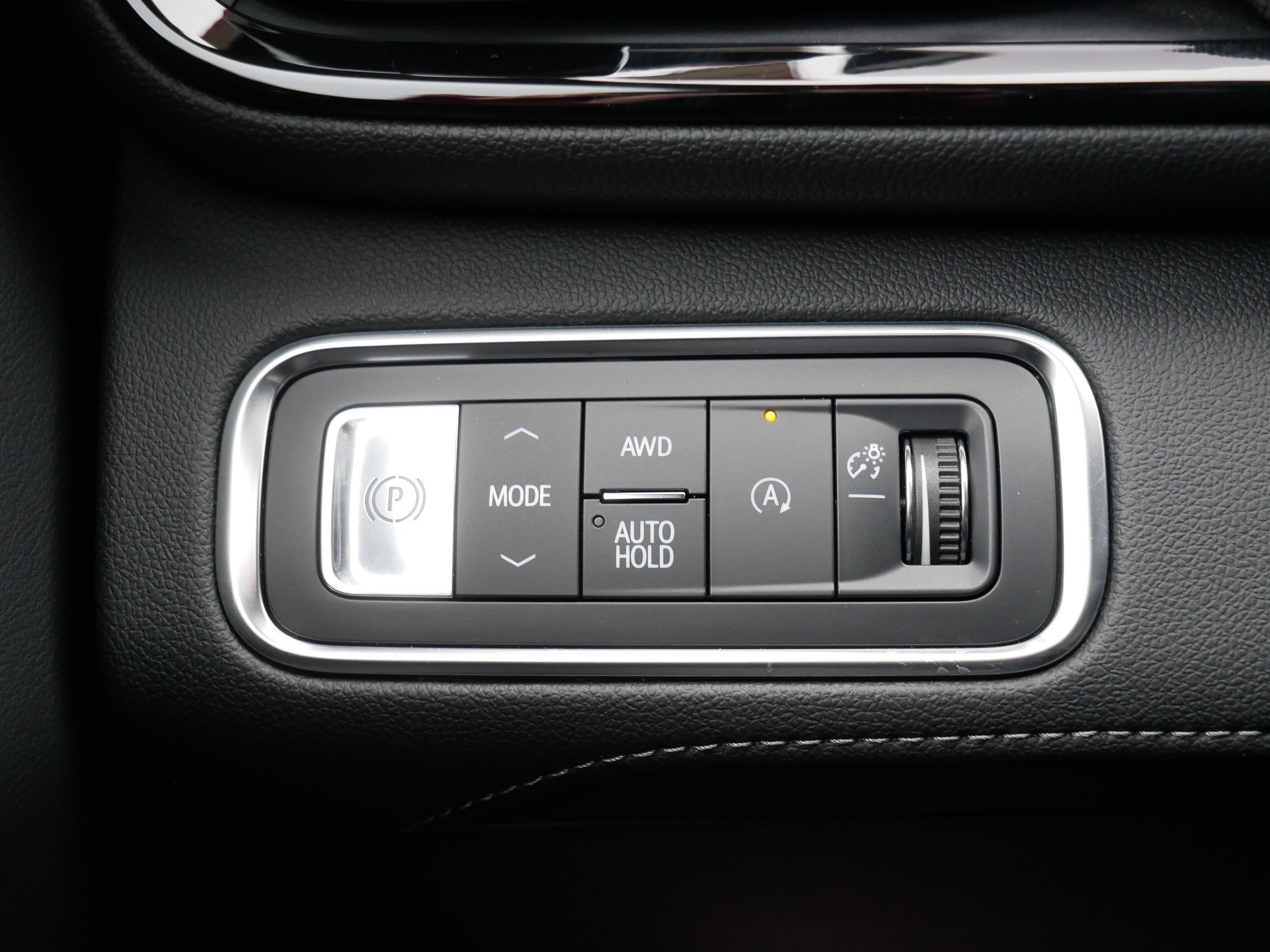 Used 2025 Buick Enclave Preferred image 26