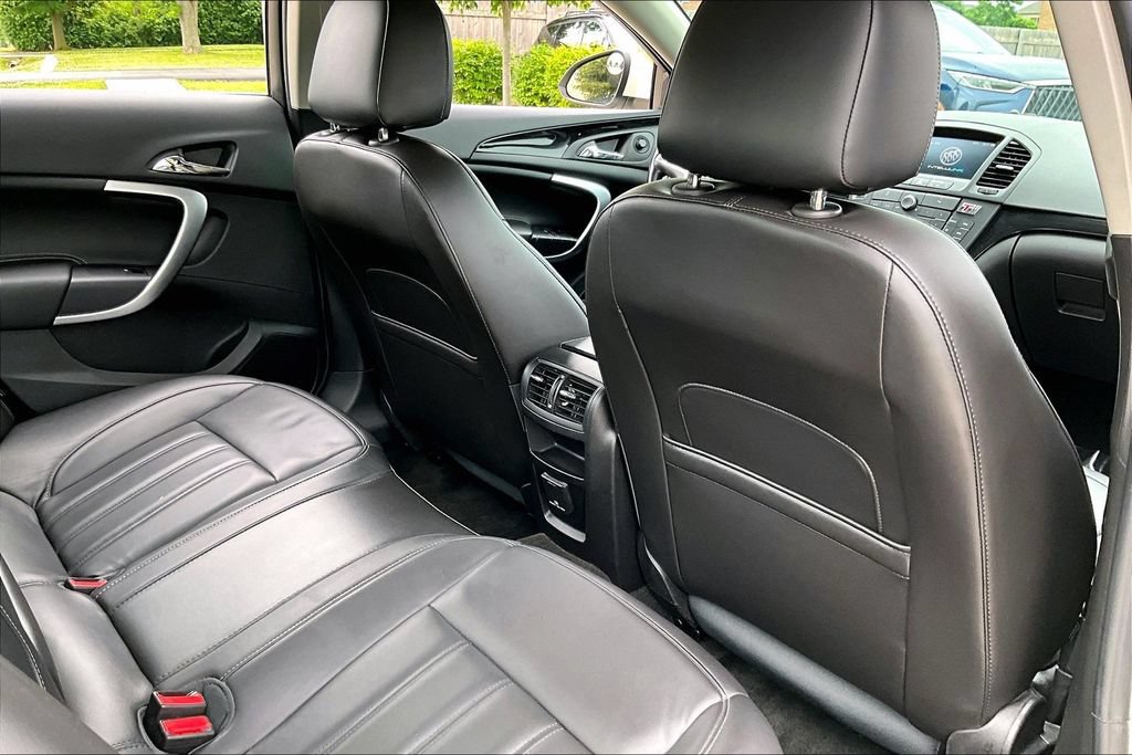 Used 2013 Buick Regal Premium FWD image 29
