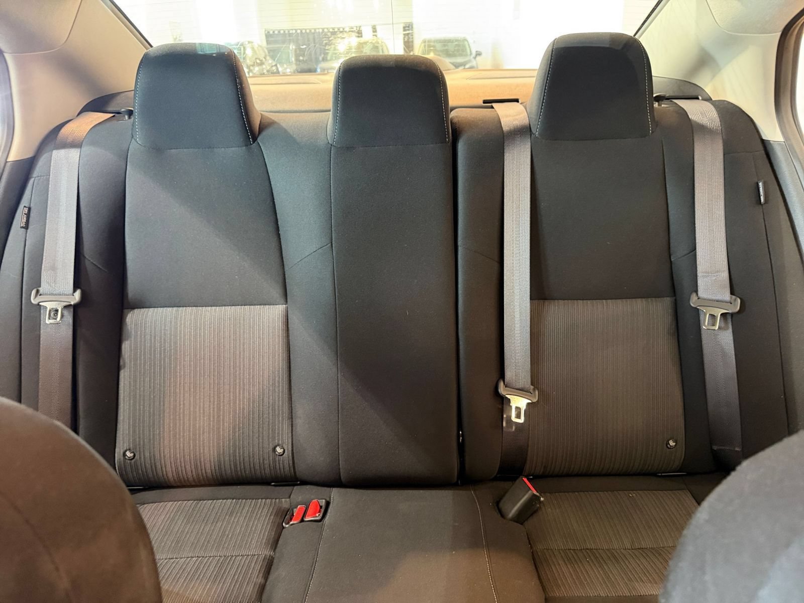 Used 2025 Nissan Sentra SV FWD image 37