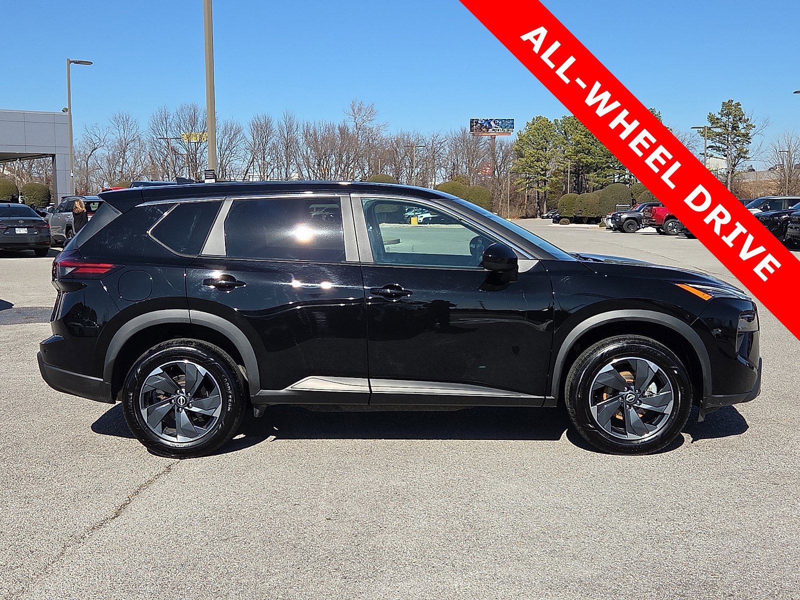 Used 2024 Nissan Rogue SV image 6