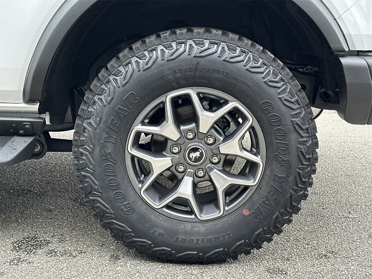 New 2025 Ford Bronco Badlands image 28