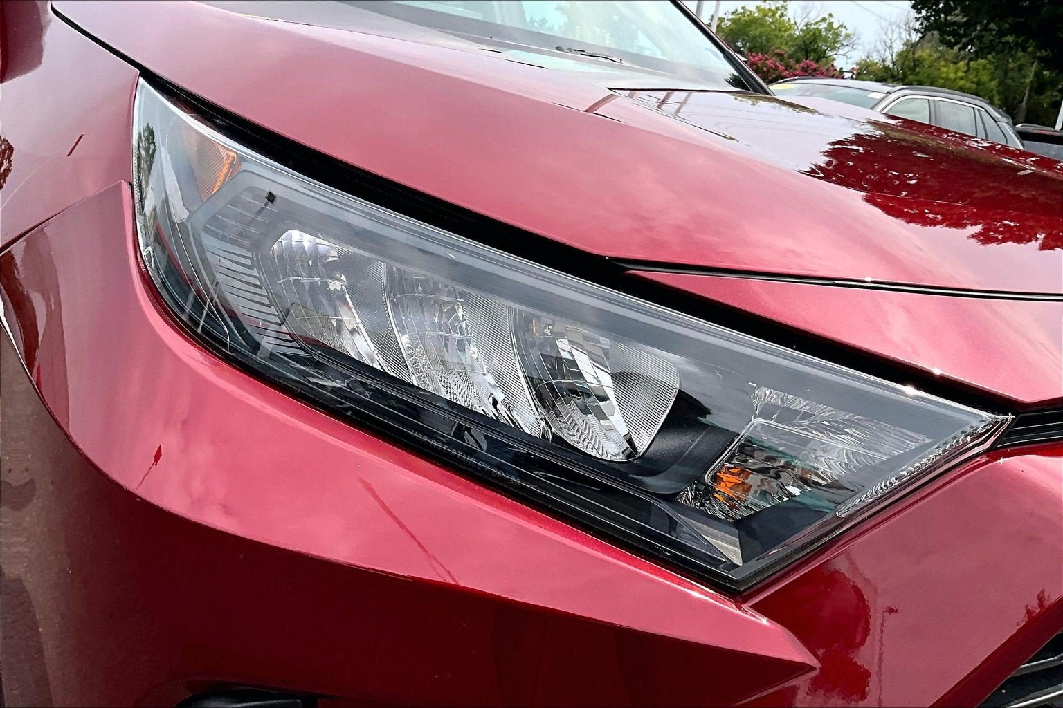 Used 2019 Toyota RAV4 LE w/ All Weather Liner Package AWD/4WD image 26