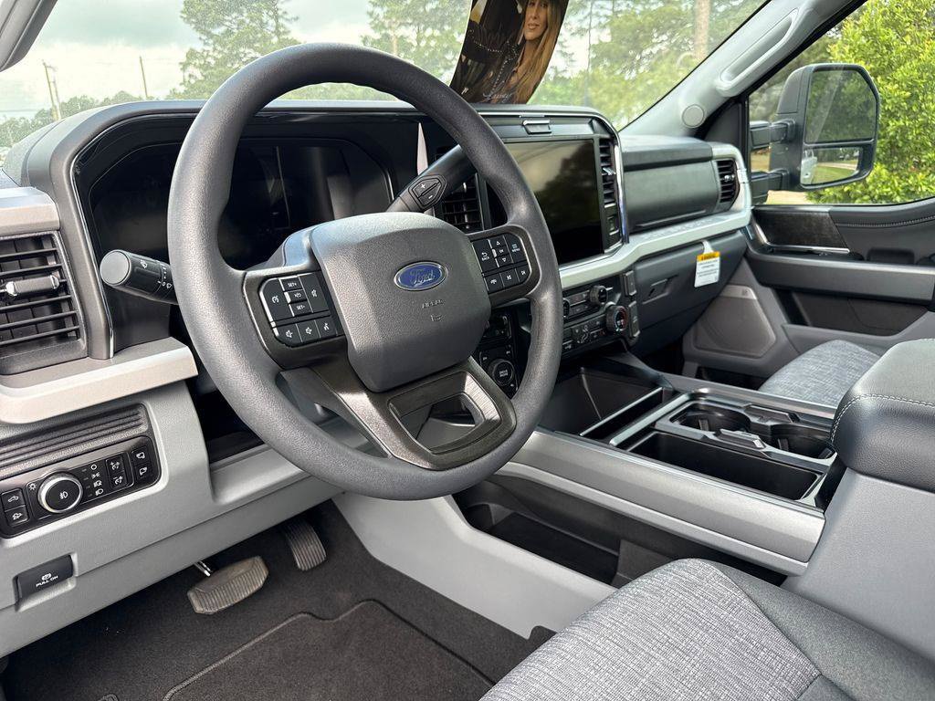 New 2026 Ford F250 XLT w/ XLT Premium Package AWD/4WD image 15