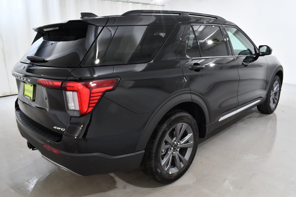 New 2025 Ford Explorer Active w/ Active Comfort Package image 11