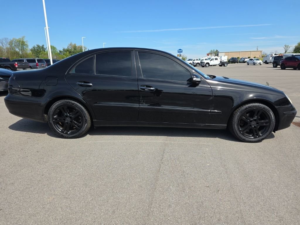 Used 2005 Mercedes-Benz E 320 4MATIC Sedan image 4