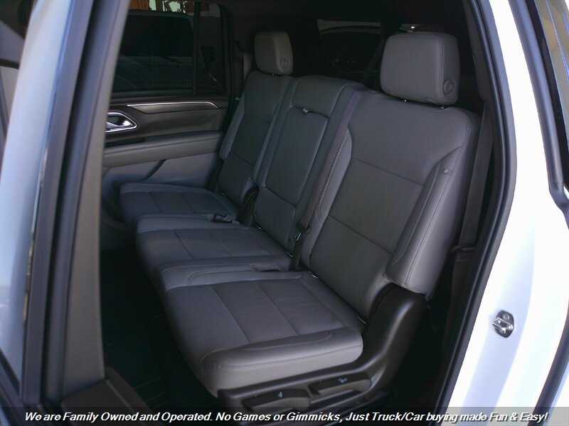 Used 2021 Chevrolet Suburban Z71 w/ Z71 Off-Road Package AWD/4WD image 23