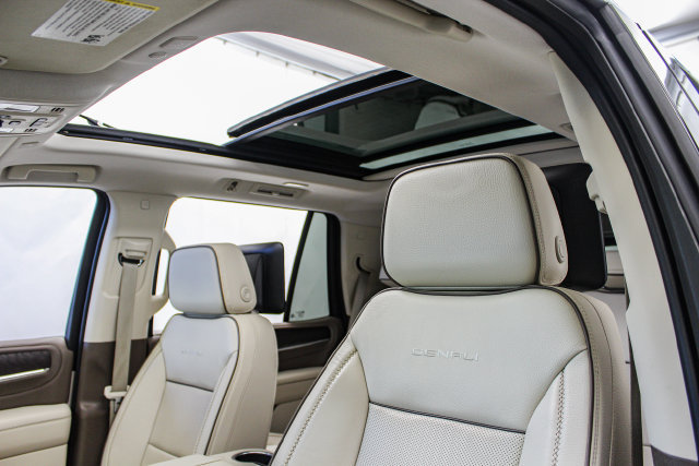 Certified 2023 GMC Yukon Denali AWD/4WD image 31