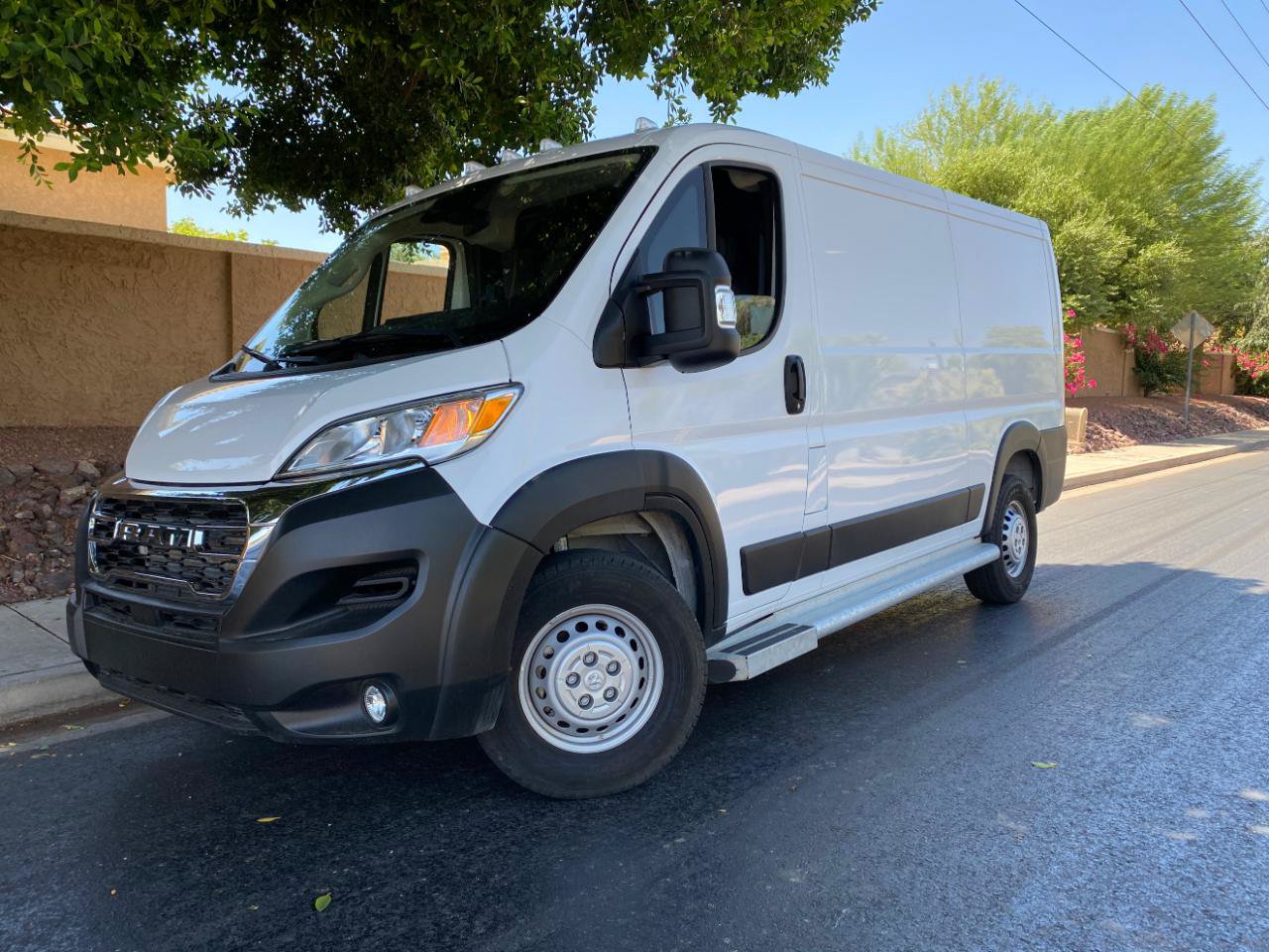 Used 2025 RAM ProMaster 2500 w/ U-Haul Equipment Group FWD image 56
