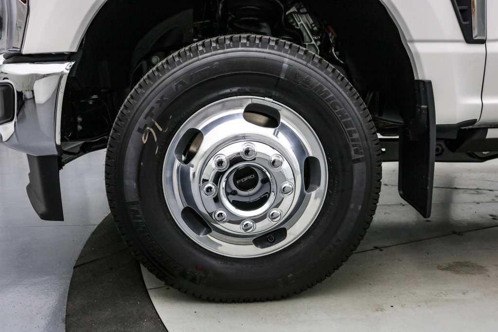 New 2026 Ford F350 King Ranch w/ Chrome Package image 11