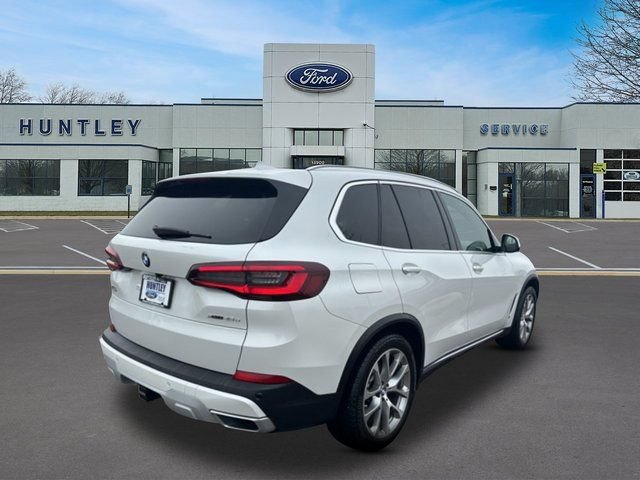 Used 2021 BMW X5 xDrive45e w/ Premium Package AWD/4WD image 5