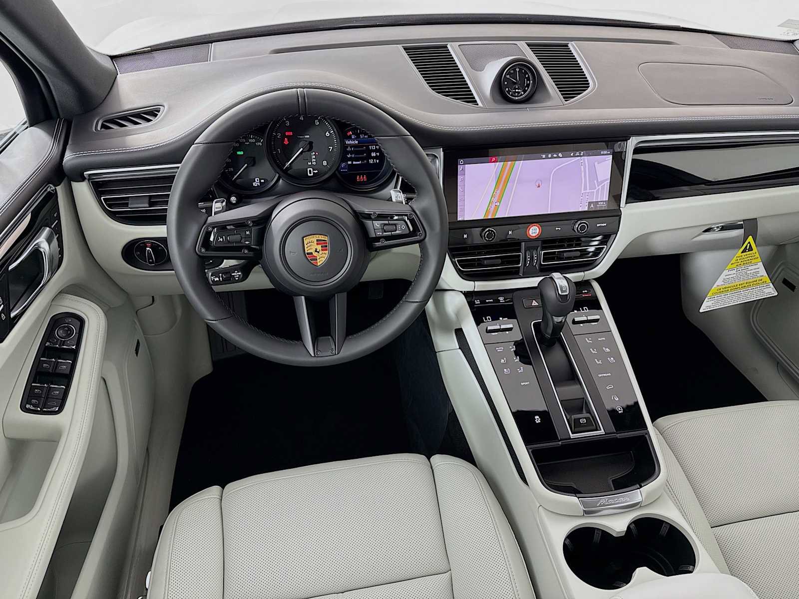 New 2026 Porsche Macan image 25