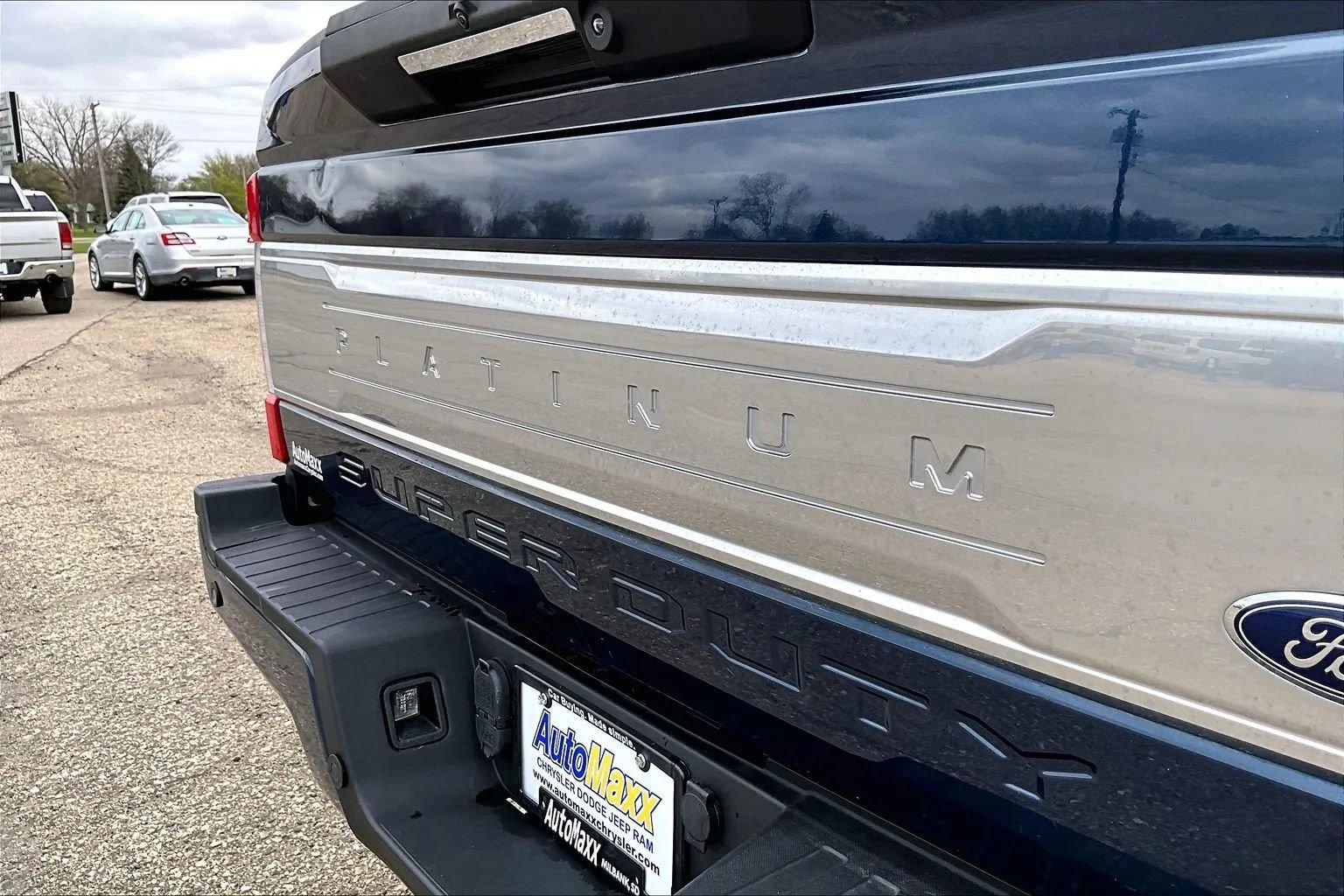 Used 2019 Ford F250 Platinum w/ Platinum Ultimate Package AWD/4WD image 23