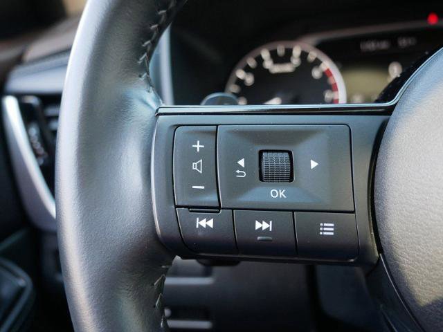Certified 2023 Nissan Rogue SL AWD/4WD image 30