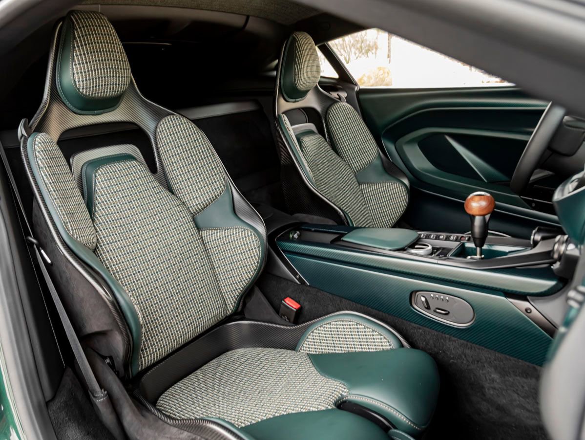 Used 2024 Aston Martin Valour RWD image 28