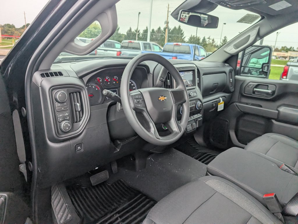 New 2026 Chevrolet Silverado 2500 Custom w/ Custom Value Package AWD/4WD image 17