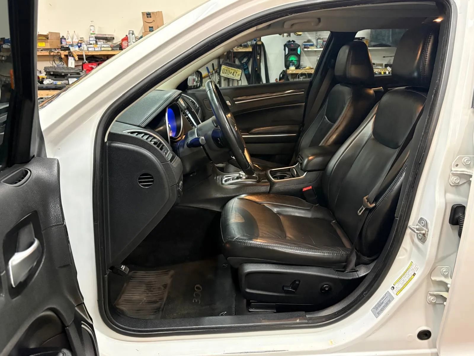 Used 2017 Chrysler 300 Limited w/ Value Package AWD/4WD image 19