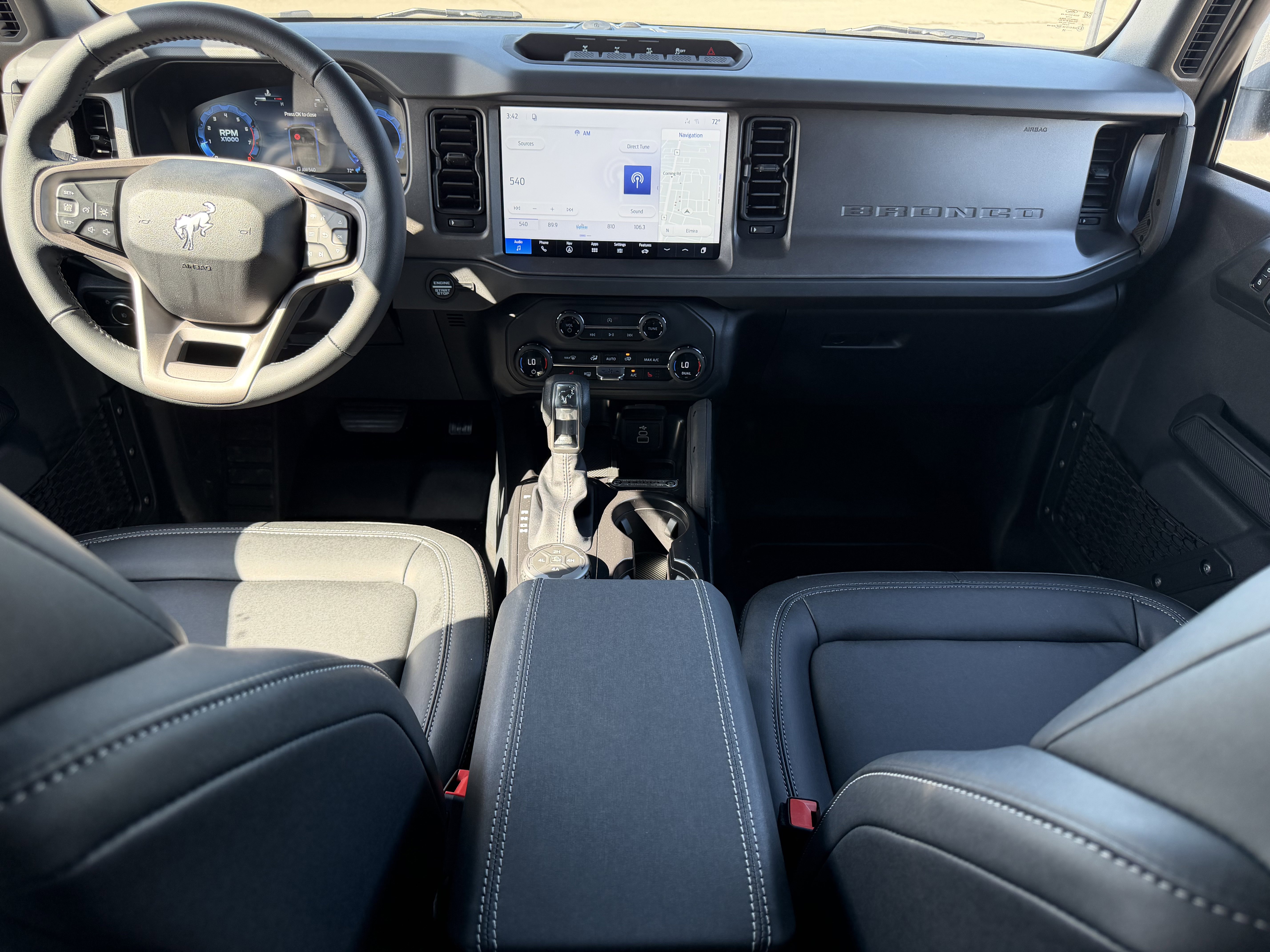 New 2026 Ford Bronco Big Bend w/ Black Diamond Package AWD/4WD image 9