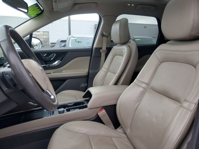 Used 2020 Lincoln Corsair AWD w/ Premium Package image 13