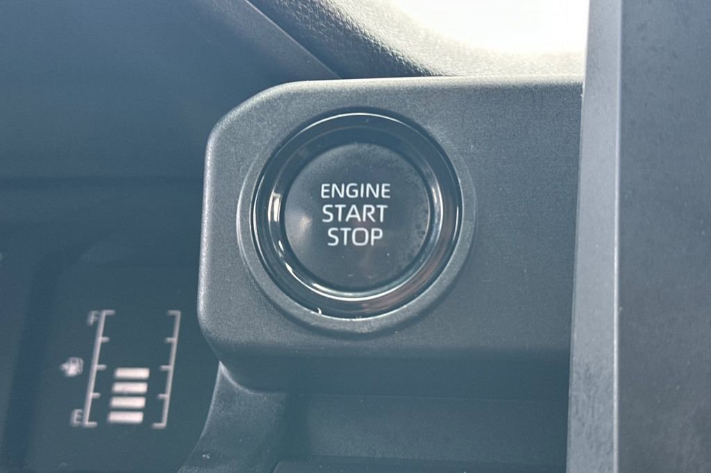 Used 2025 Toyota Tacoma SR5 image 23