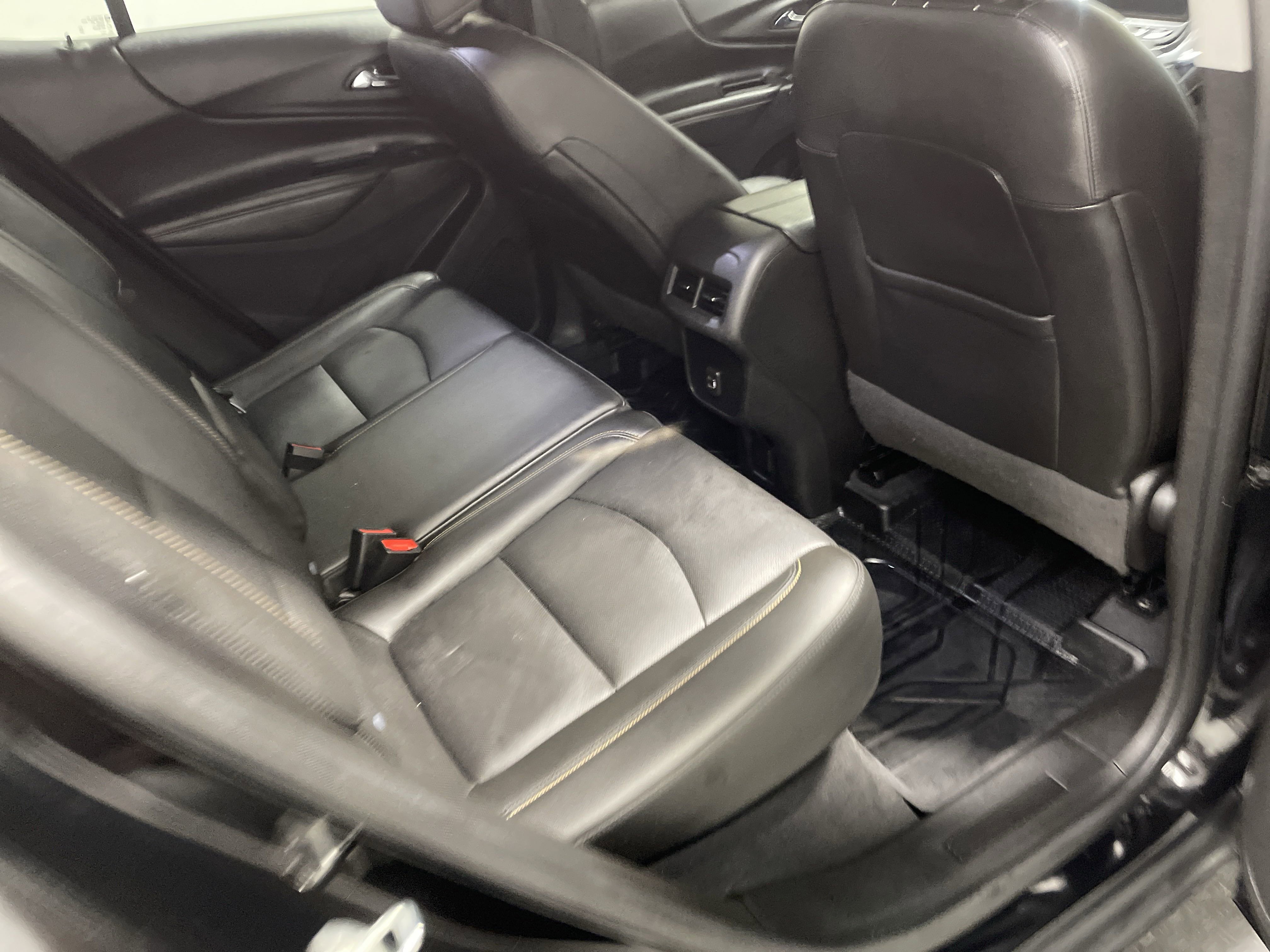 Used 2021 Chevrolet Equinox Premier w/ Redline Edition image 22