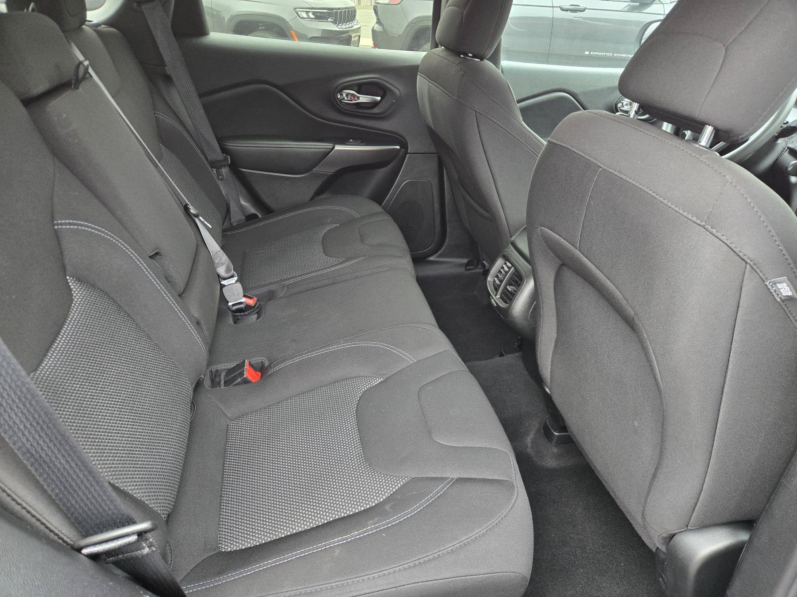 Certified 2021 Jeep Cherokee Latitude FWD image 26