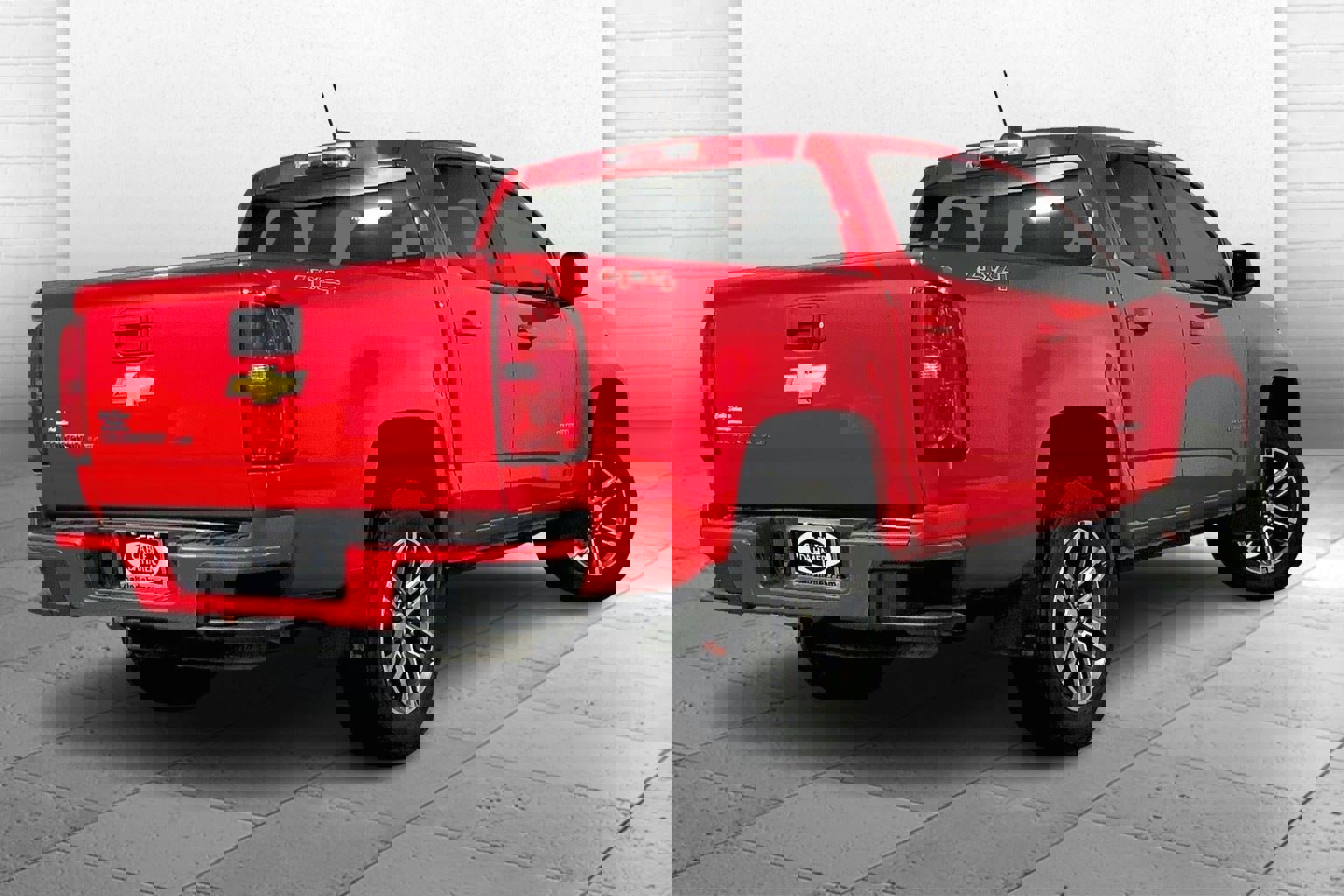 Used 2019 Chevrolet Colorado W/T w/ Custom Special Edition image 14