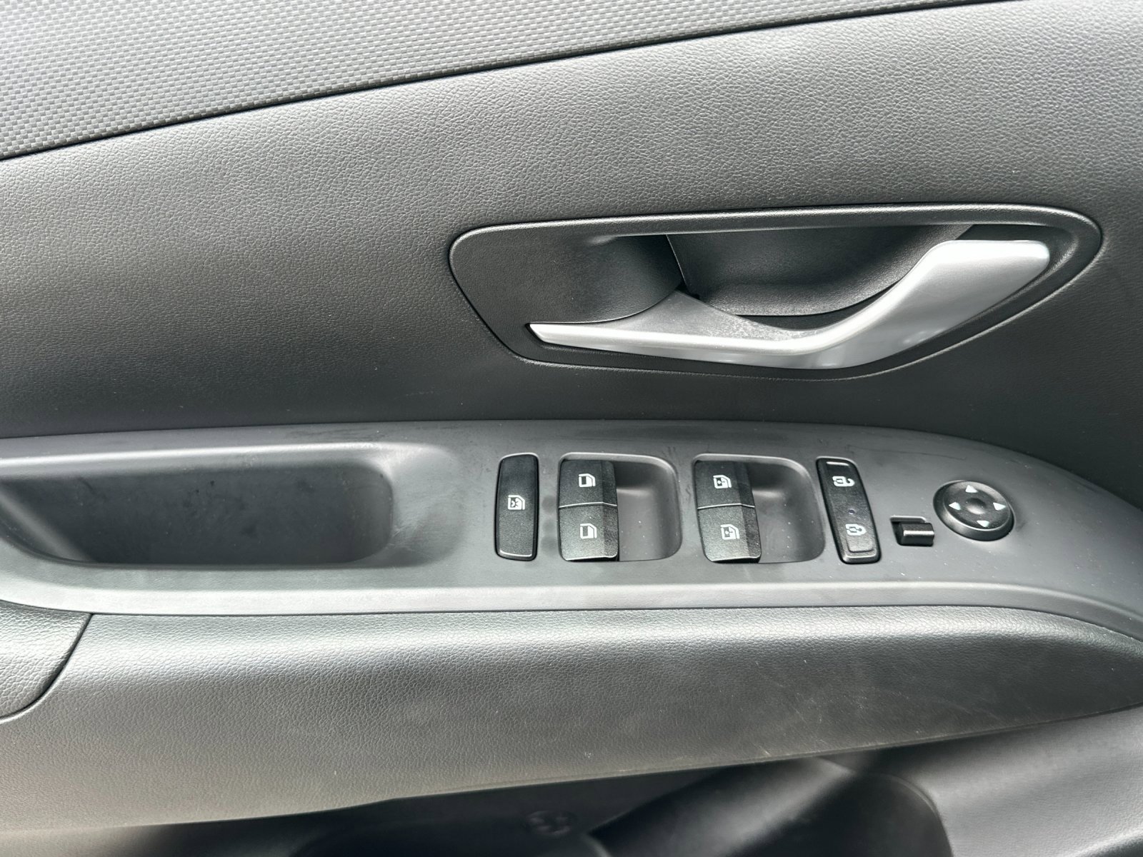 Used 2023 Hyundai Santa Cruz Night image 11