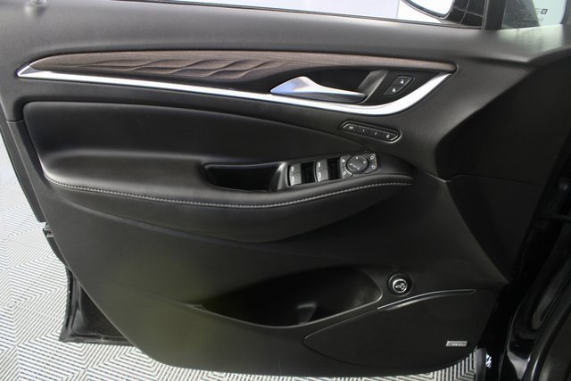 Used 2023 Buick Enclave Avenir w/ Avenir Technology Package image 13