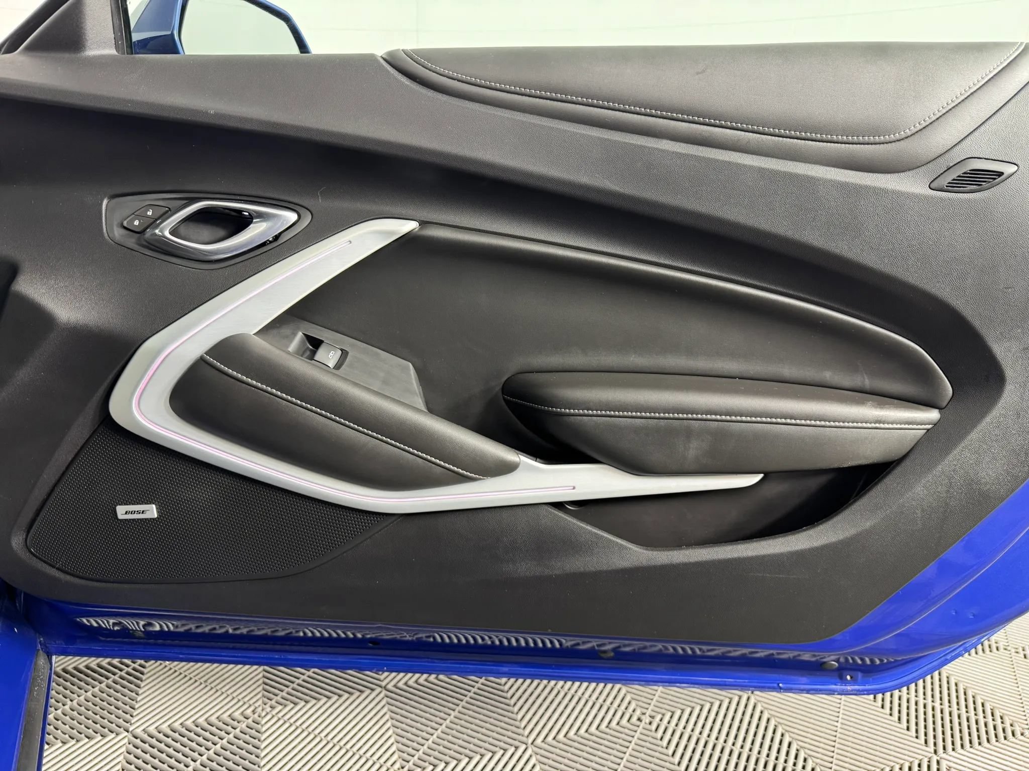 Used 2021 Chevrolet Camaro SS RWD image 46
