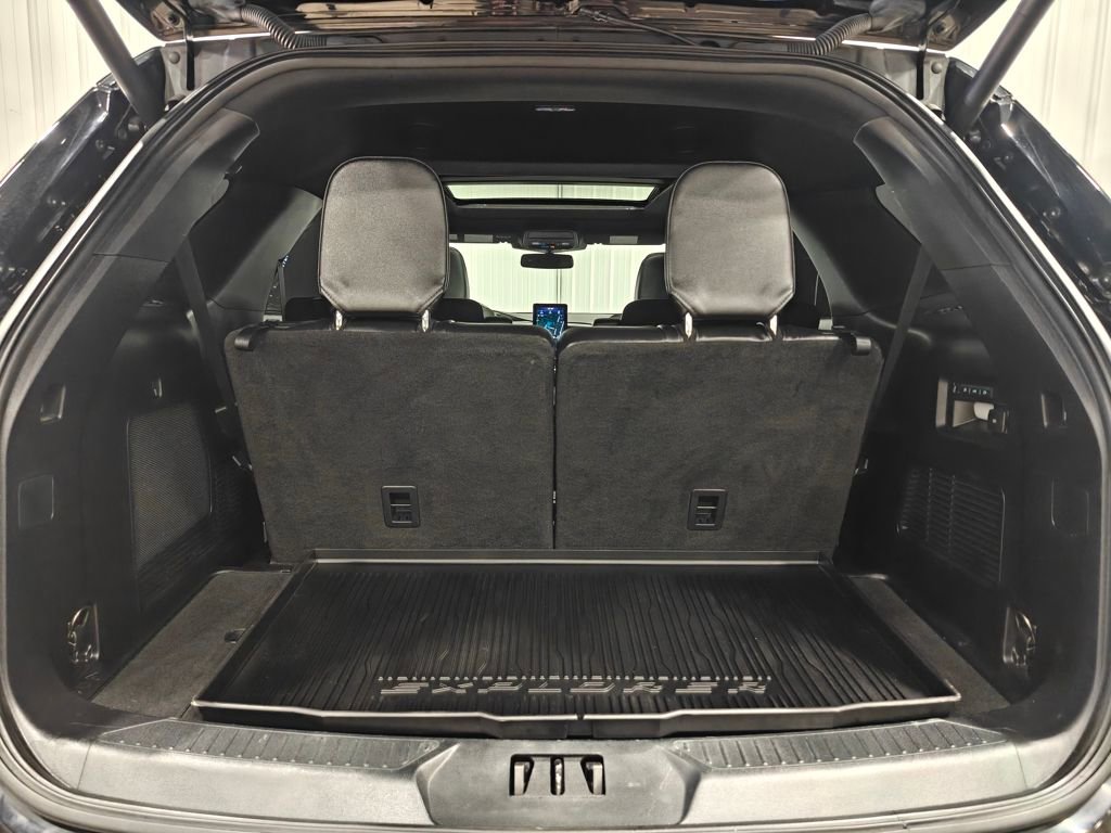 Used 2021 Ford Explorer ST w/ Equipment Group 401A image 43