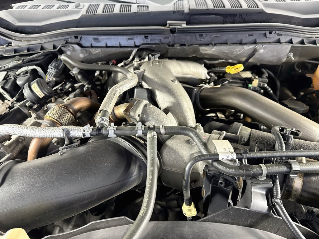 Used 2020 Ford F350 Lariat w/ FX4 Off-Road Package AWD/4WD image 37