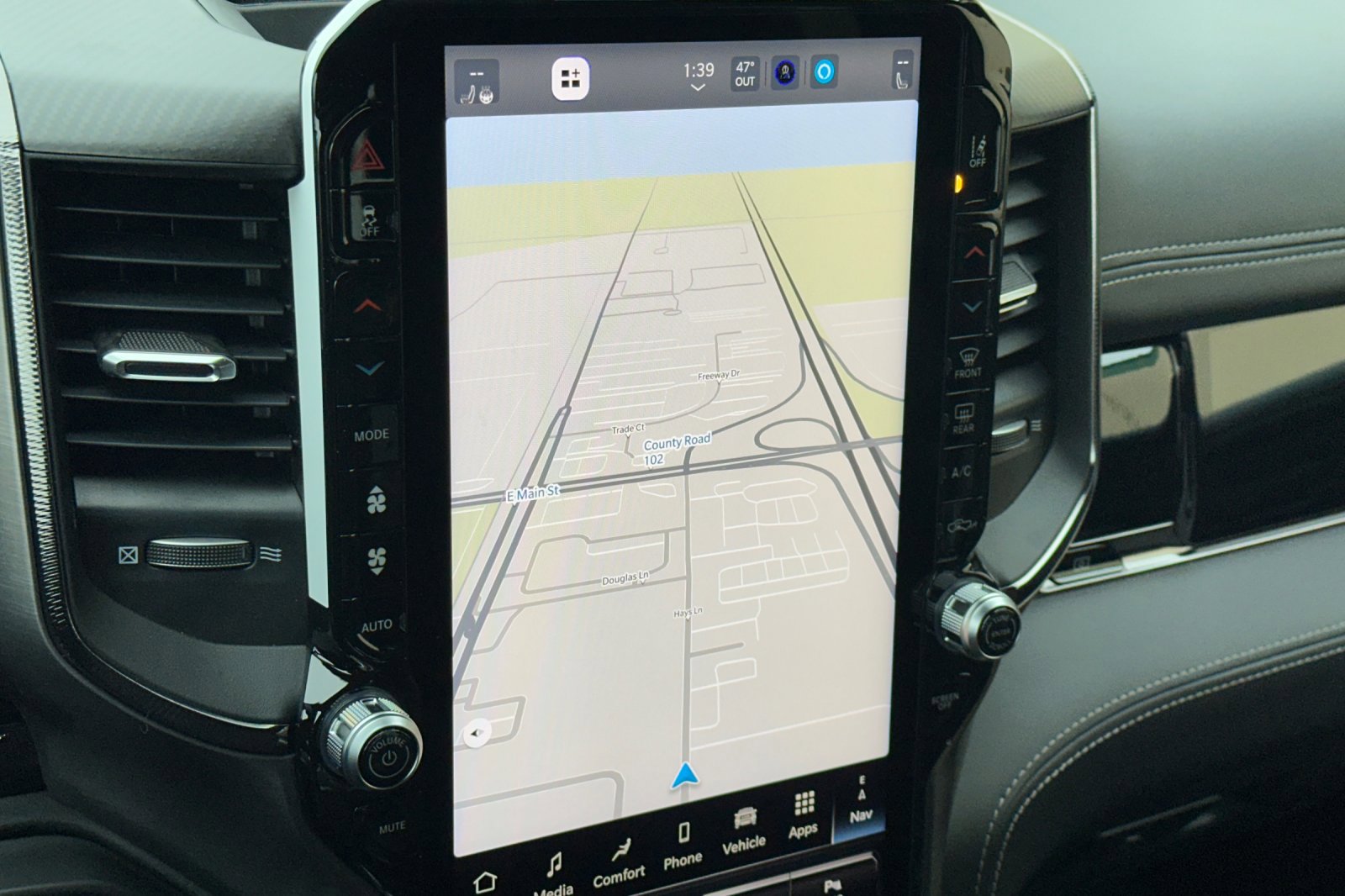 New 2026 RAM 1500 RHO image 17