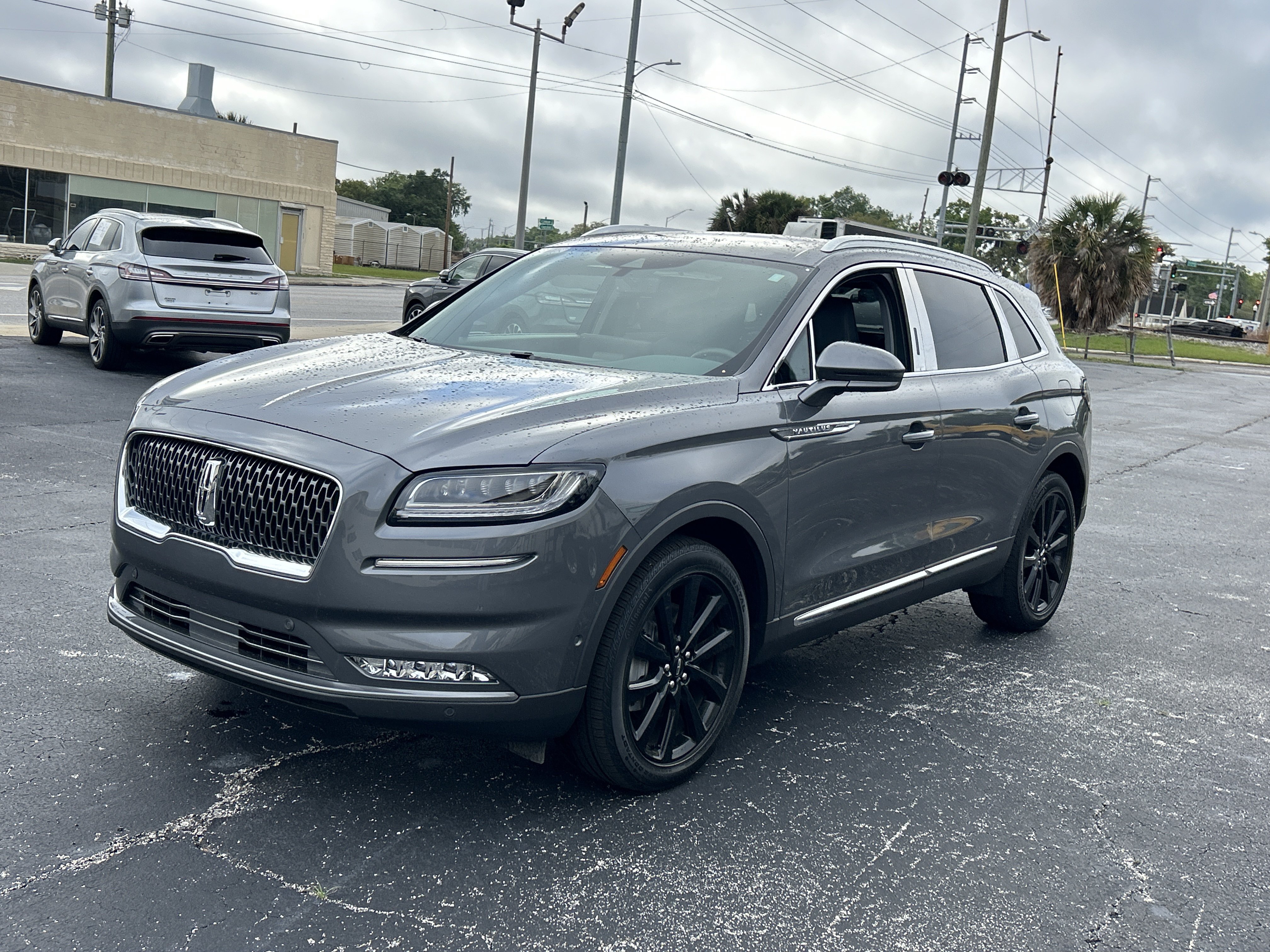 Certified 2023 Lincoln Nautilus Reserve w/ Equipment Group 202A AWD/4WD image 8