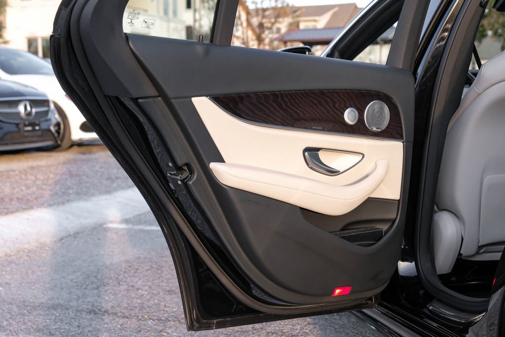 Used 2021 Mercedes-Benz E 350 Sedan image 44