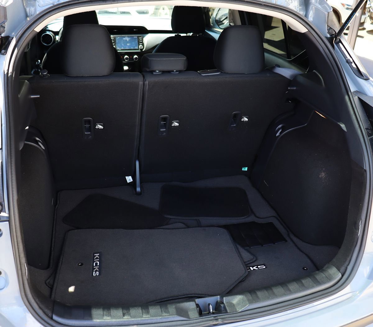 Used 2023 Nissan Kicks SV w/ Exterior Package FWD image 25