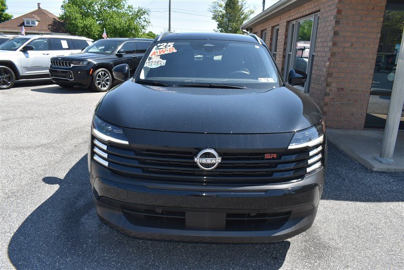 Used 2025 Nissan Kicks SR AWD/4WD image 9