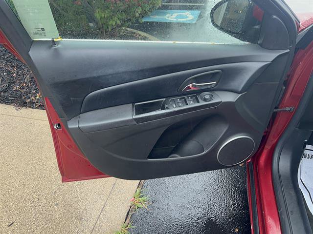 Used 2012 Chevrolet Cruze LT FWD image 14