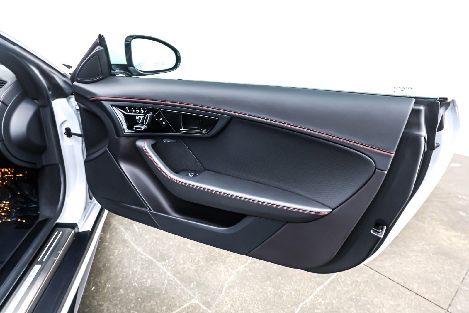 Used 2023 Jaguar F-TYPE R-Dynamic image 24