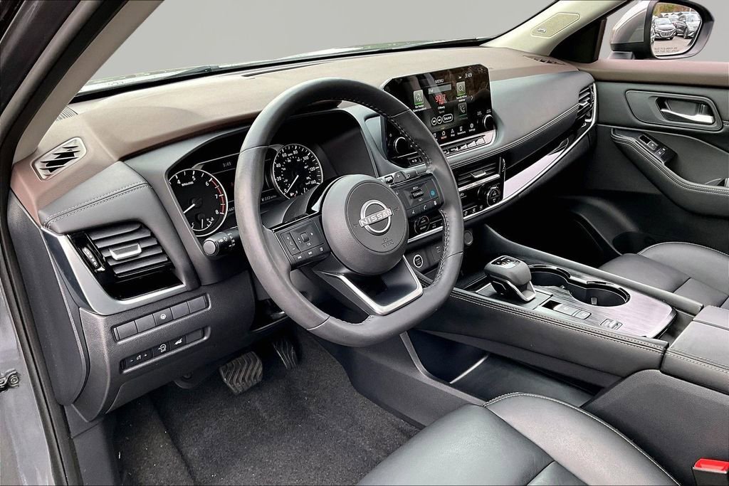 Used 2023 Nissan Rogue SL w/ SL Premium Package image 15