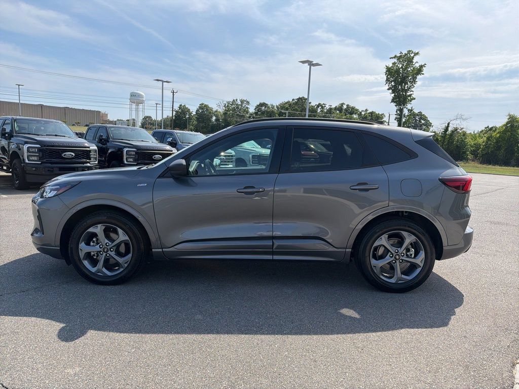 Certified 2024 Ford Escape ST-Line w/ Tech Pack #1 FWD image 8