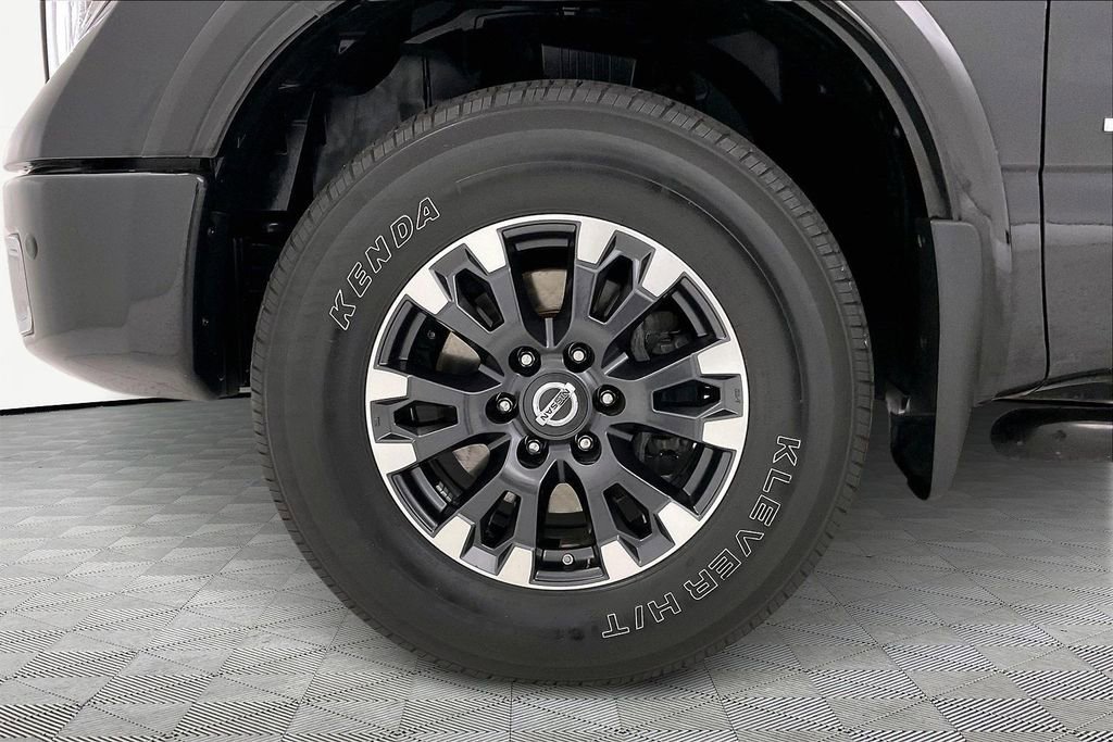 Used 2019 Nissan Titan PRO-4X w/ Pro-4x Utility Package image 27