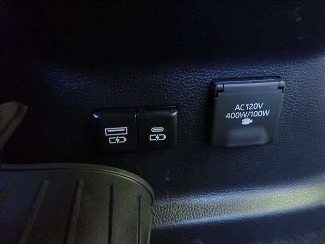 Certified 2026 Toyota Tundra Limited AWD/4WD image 10