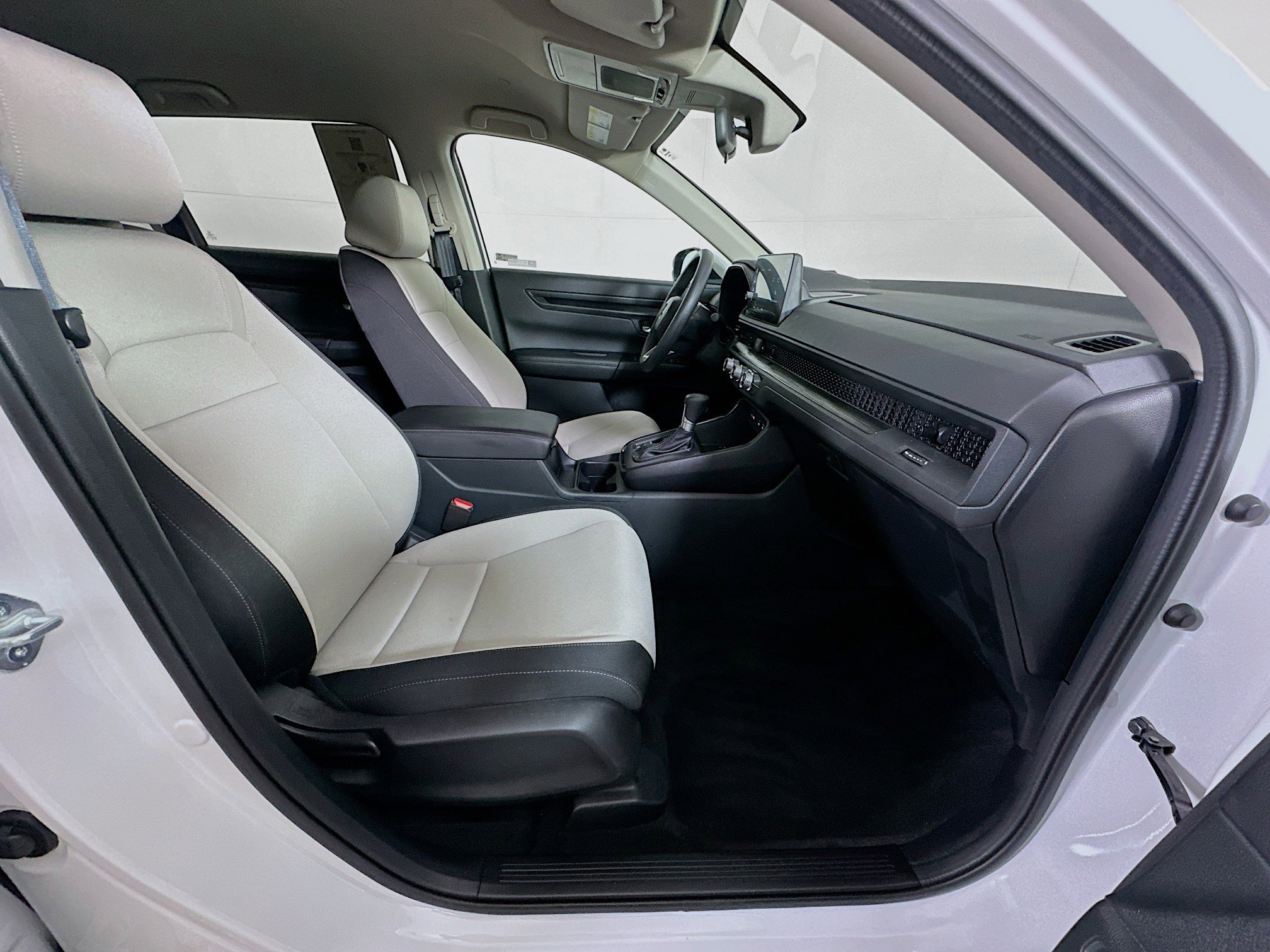 Used 2026 Honda CR-V LX image 28