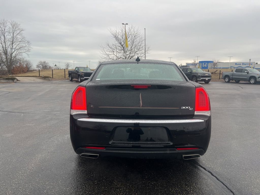 Used 2019 Chrysler 300 C w/ Sun, Sound & Nav Package image 4