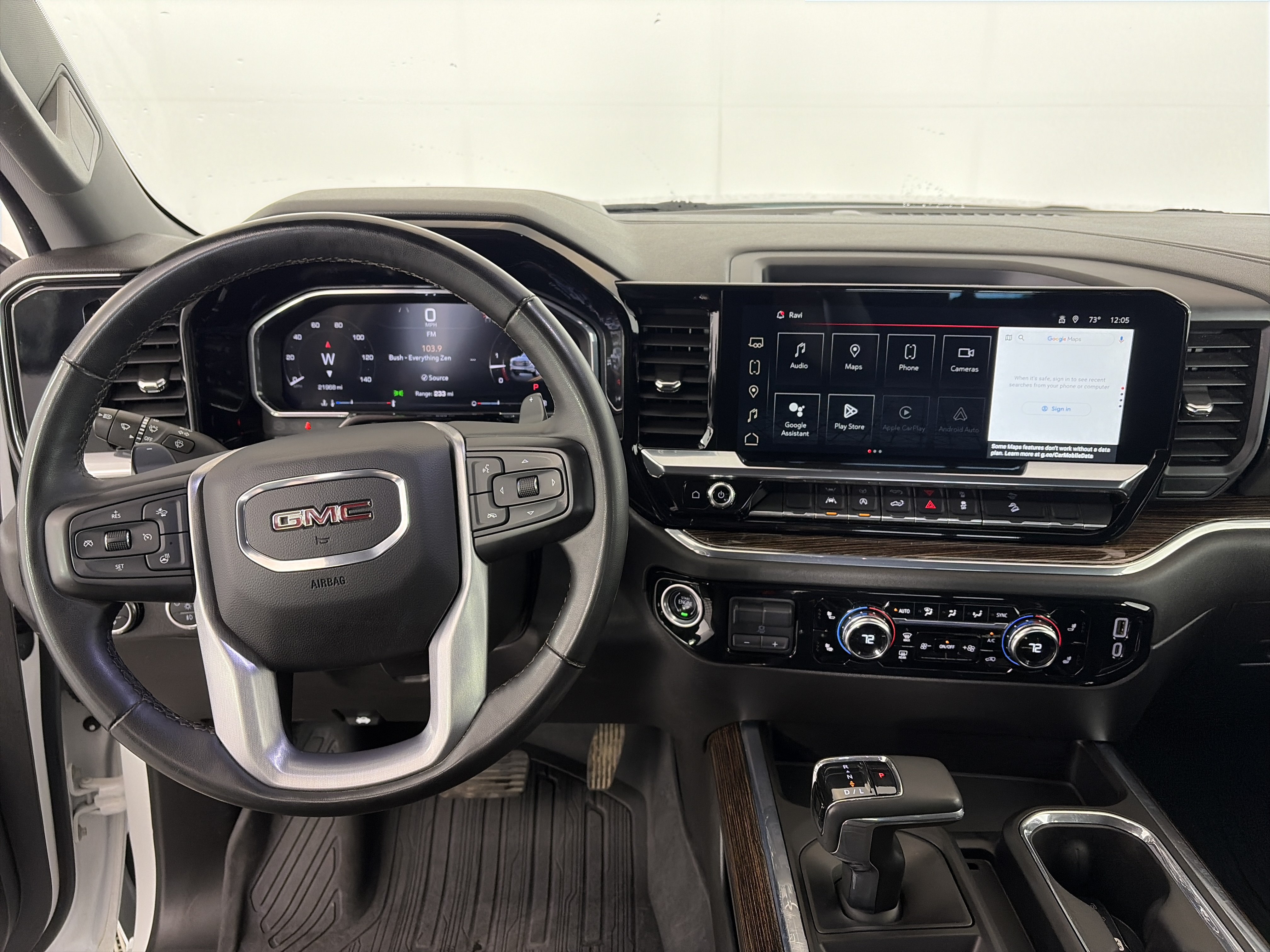 Certified 2024 GMC Sierra 1500 Elevation w/ Preferred Package AWD/4WD image 3
