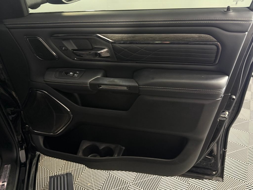 Used 2025 RAM 1500 Limited AWD/4WD image 33