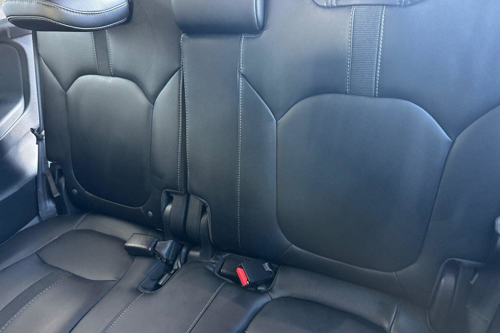 Certified 2025 Honda Pilot EX-L image 14